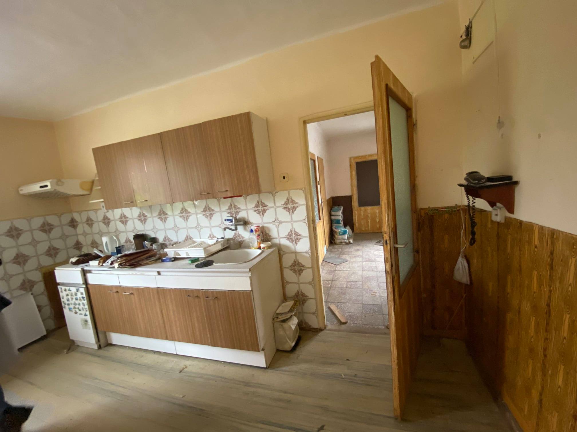 povodny stav kuchyne pred upravou